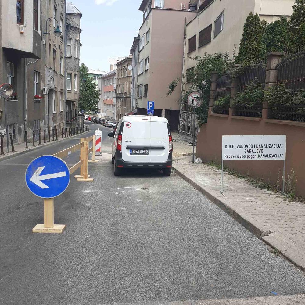 Služba održavanja kanalizacione mreže i objekata:  RADOVI NA KANALIZACIONOJ MREŽI