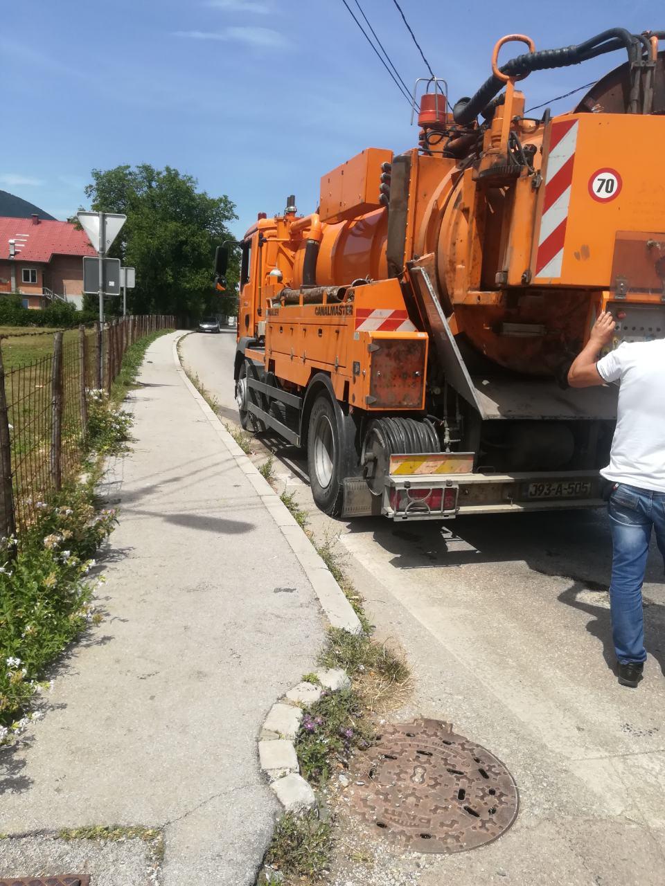 Služba održavanja kanalizacione mreže i objekata: RADOVI NA KANALIZACIONOJ MREŽI