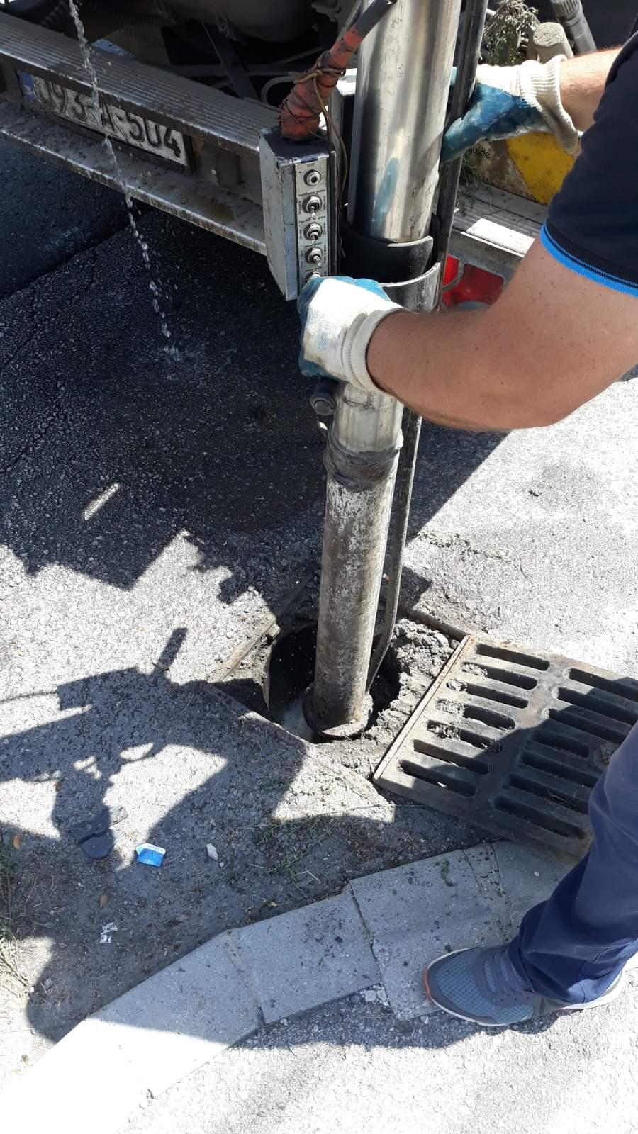 Služba održavanja kanalizacione mreže i objekata: RADOVI NA KANALIZACIONOJ MREŽI