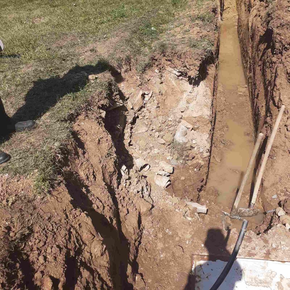 Služba održavanja kanalizacione mreže i objekata: RADOVI NA KANALIZACIONOJ MREŽI