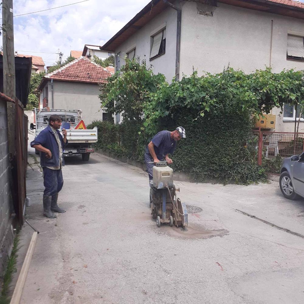Služba održavanja kanalizacione mreže i objekata: RADOVI NA KANALIZACIONOJ MREŽI