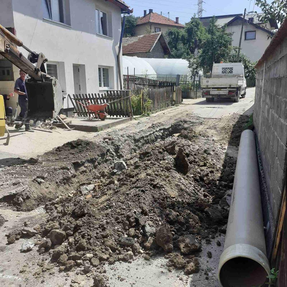 Služba održavanja kanalizacione mreže i objekata: RADOVI NA KANALIZACIONOJ MREŽI