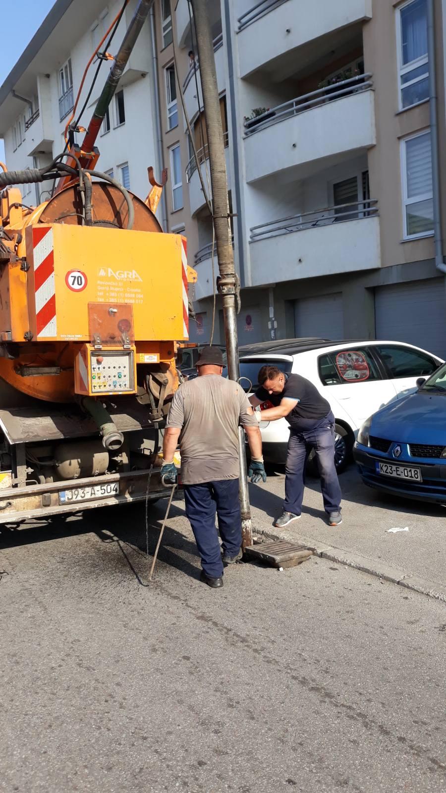 Služba održavanja kanalizacione mreže i objekata: RADOVI NA KANALIZACIONOJ MREŽI