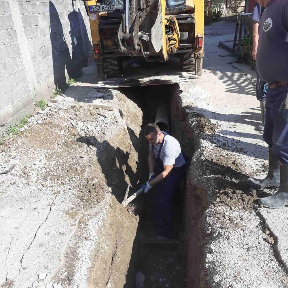 Služba održavanja kanalizacione mreže i objekata: RADOVI NA KANALIZACIONOJ MREŽI