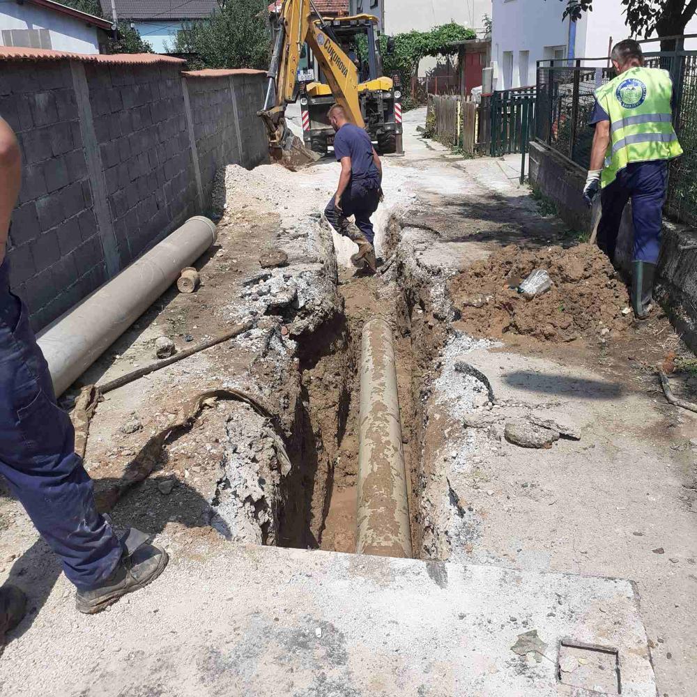Služba održavanja kanalizacione mreže i objekata: RADOVI NA KANALIZACIONOJ MREŽI