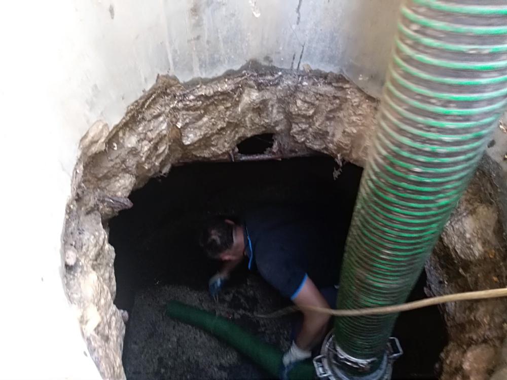 Služba održavanja kanalizacione mreže i objekata: RADOVI NA KANALIZACIONOJ MREŽI