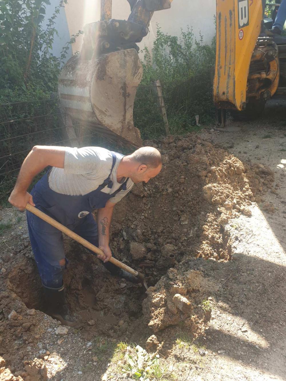 Služba za održavanje vodovodne mreže i objekata: POPRAVKE KVAROVA NA VODOVODNOJ MREŽI