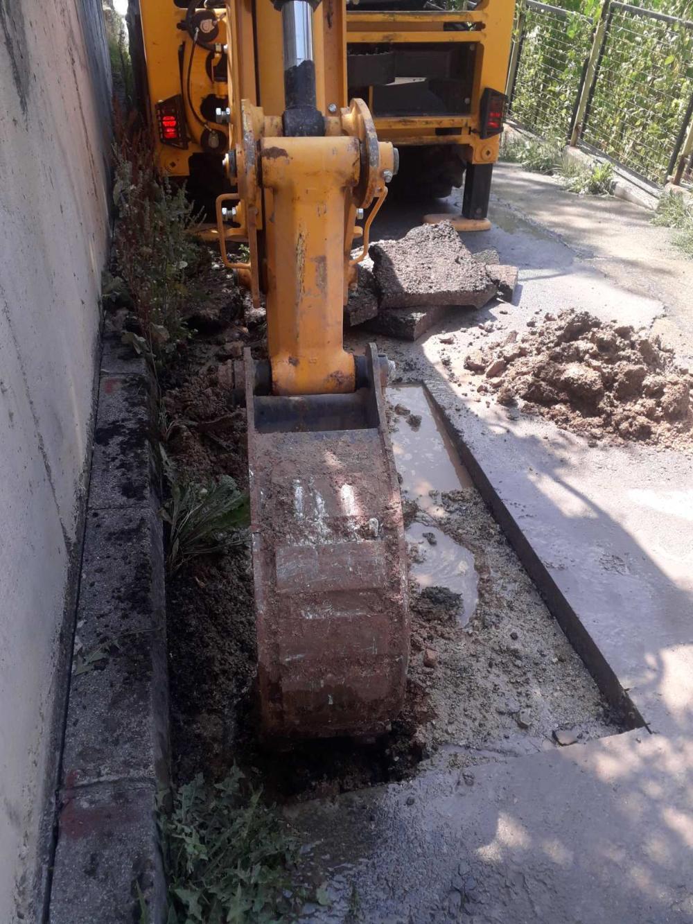 Služba za održavanje vodovodne mreže i objekata: POPRAVKE KVAROVA NA VODOVODNOJ MREŽI