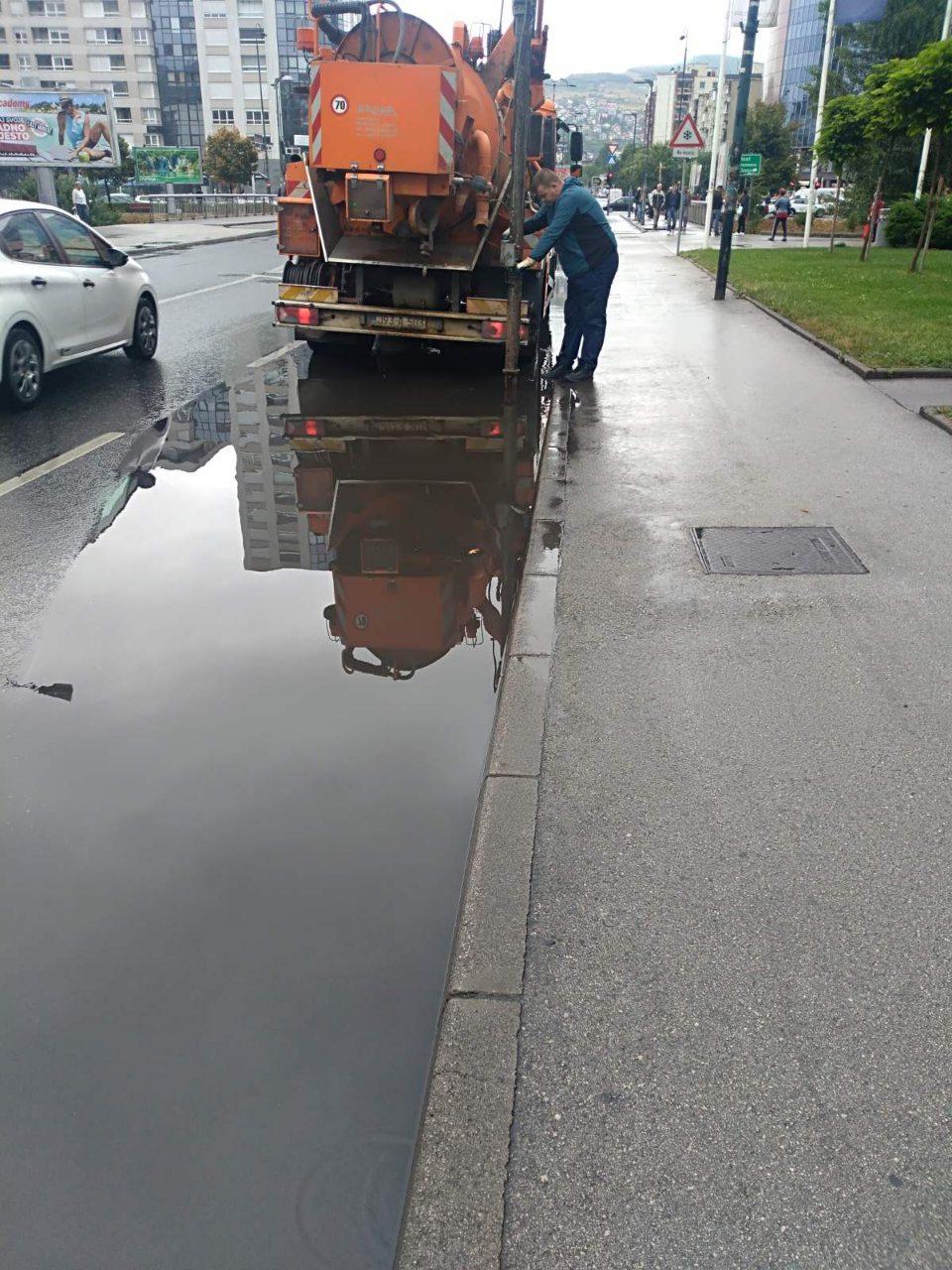 Služba održavanja kanalizacione mreže i objekata: RADOVI NA KANALIZACIONOJ MREŽI