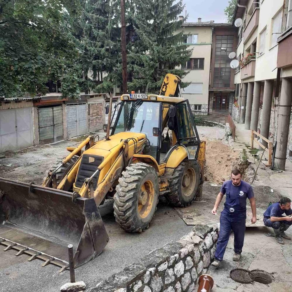 Služba održavanja kanalizacione mreže i objekata: RADOVI NA KANALIZACIONOJ MREŽI