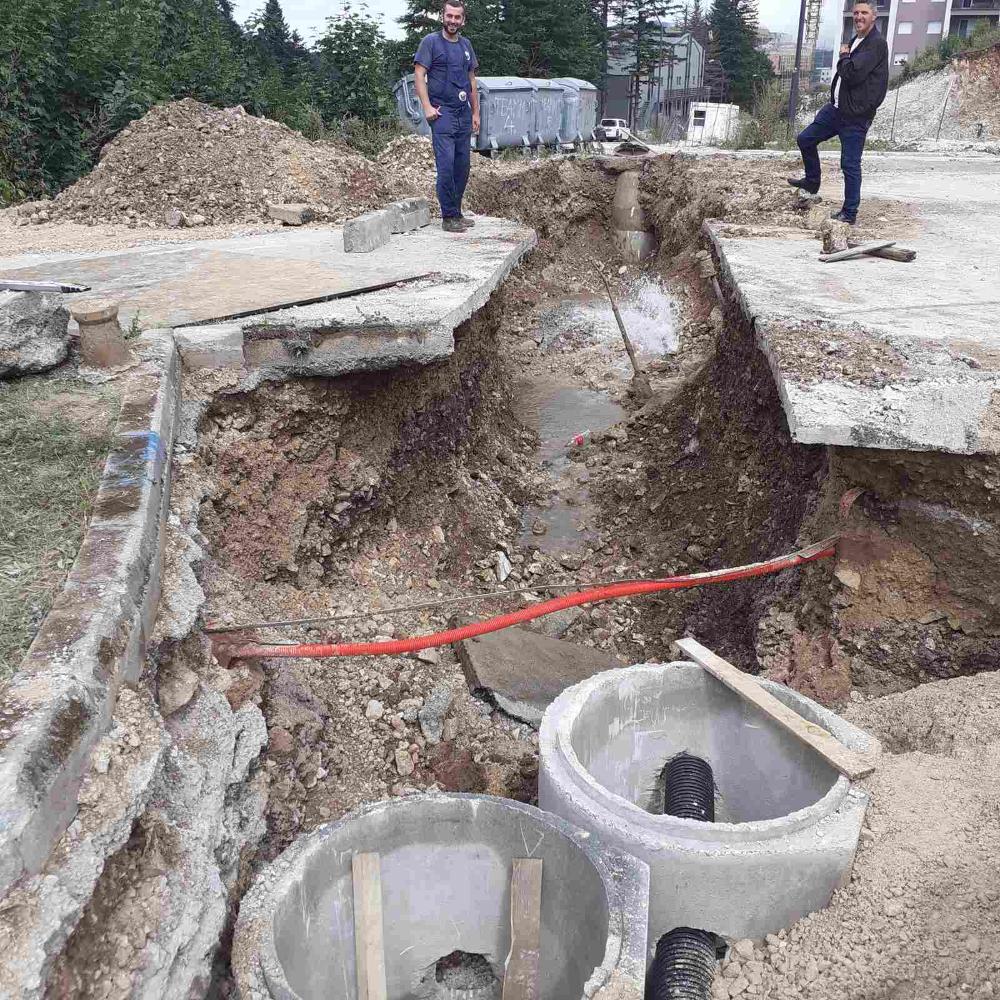 Služba održavanja kanalizacione mreže i objekata: RADOVI NA KANALIZACIONOJ MREŽI