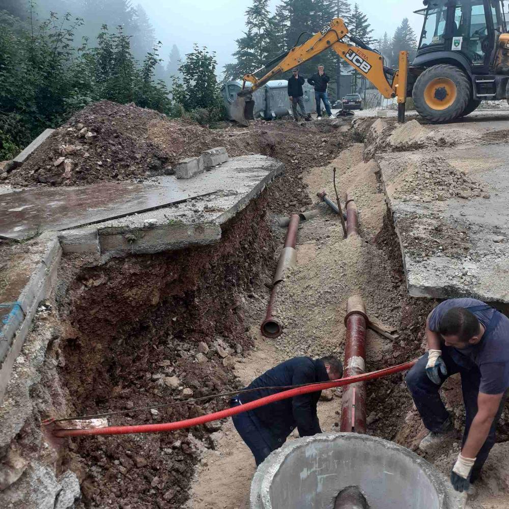 Služba održavanja kanalizacione mreže i objekata: RADOVI NA KANALIZACIONOJ MREŽI