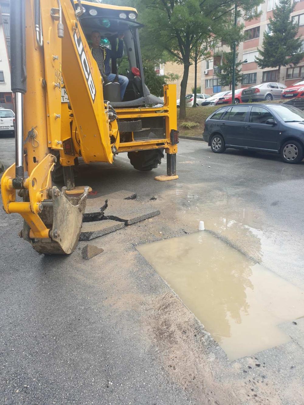 Služba za održavanje vodovodne mreže i objekata:  RADOVI NA VODOVODNOJ MREŽI