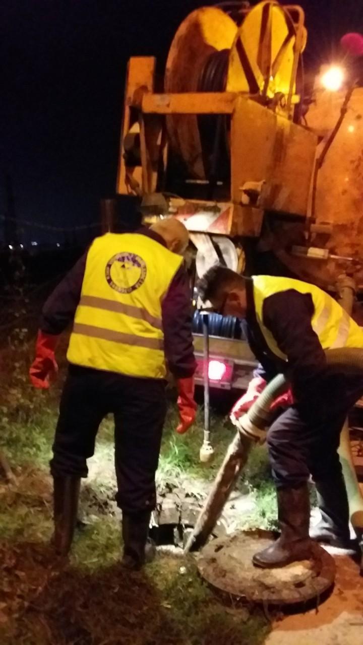 Služba održavanja kanalizacione mreže i objekata: RADOVI NA KANALIZACIONOJ MREŽI