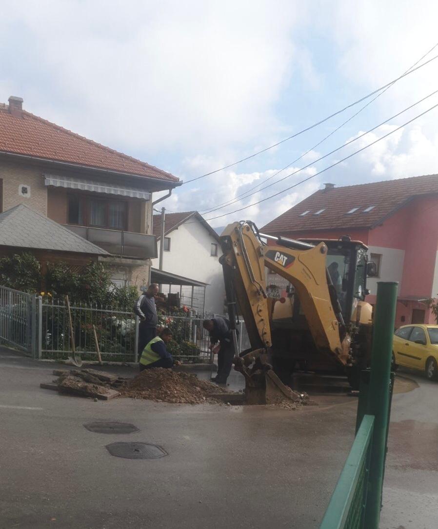 Služba za održavanje vodovodne mreže i objekata:  RADOVI NA VODOVODNOJ MREŽI