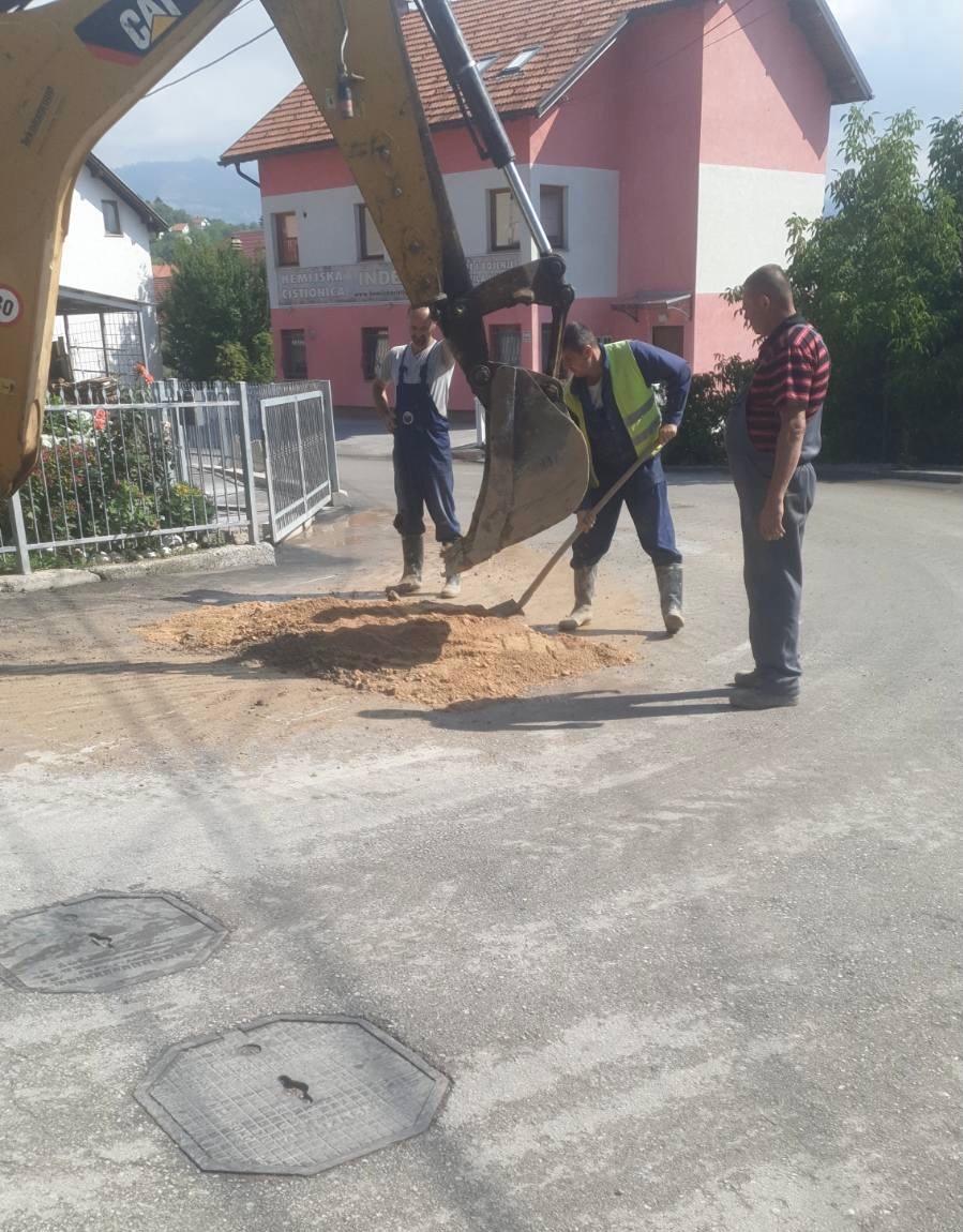 Služba za održavanje vodovodne mreže i objekata:  RADOVI NA VODOVODNOJ MREŽI