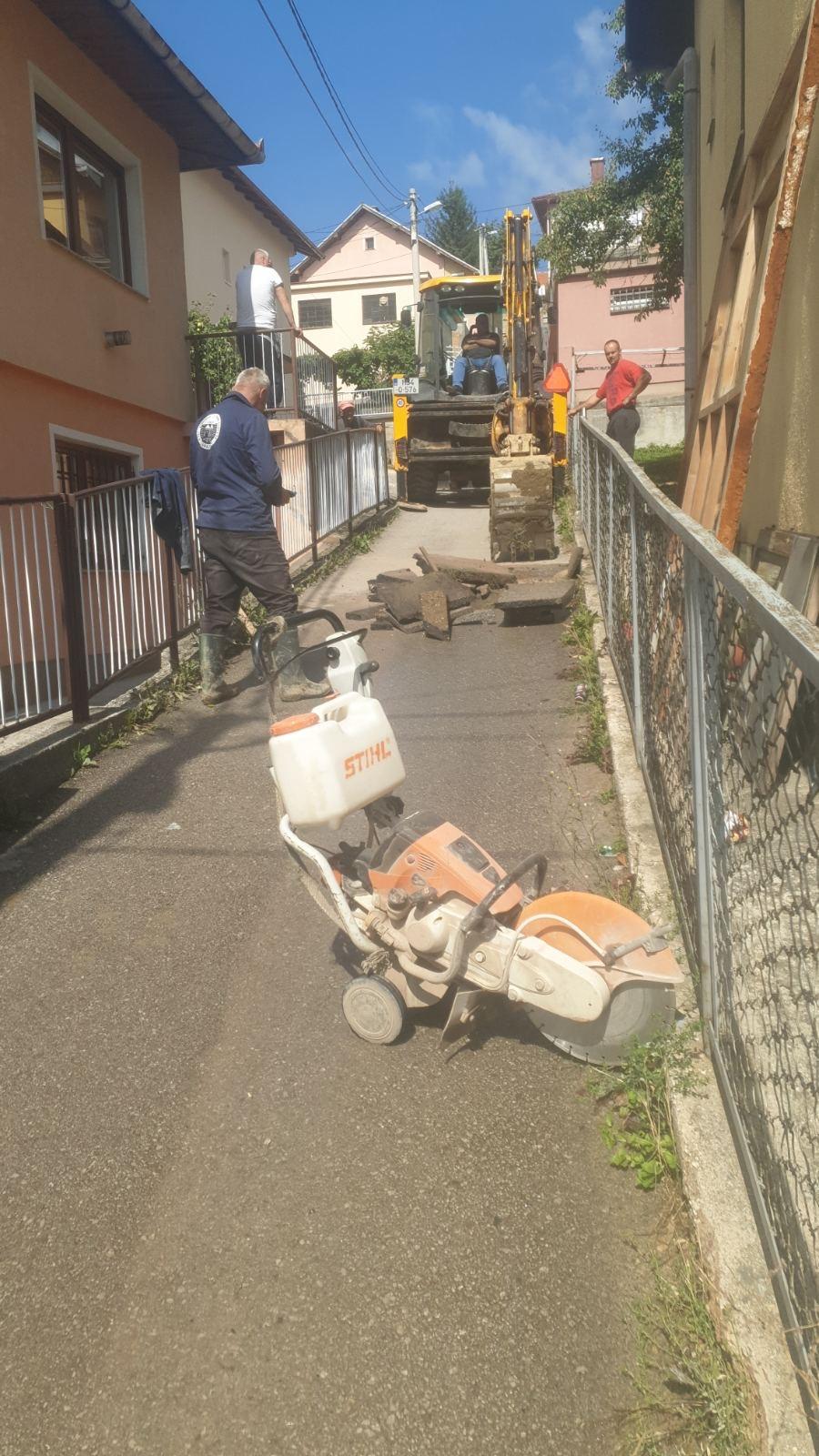Služba za održavanje vodovodne mreže i objekata:  RADOVI NA VODOVODNOJ MREŽI