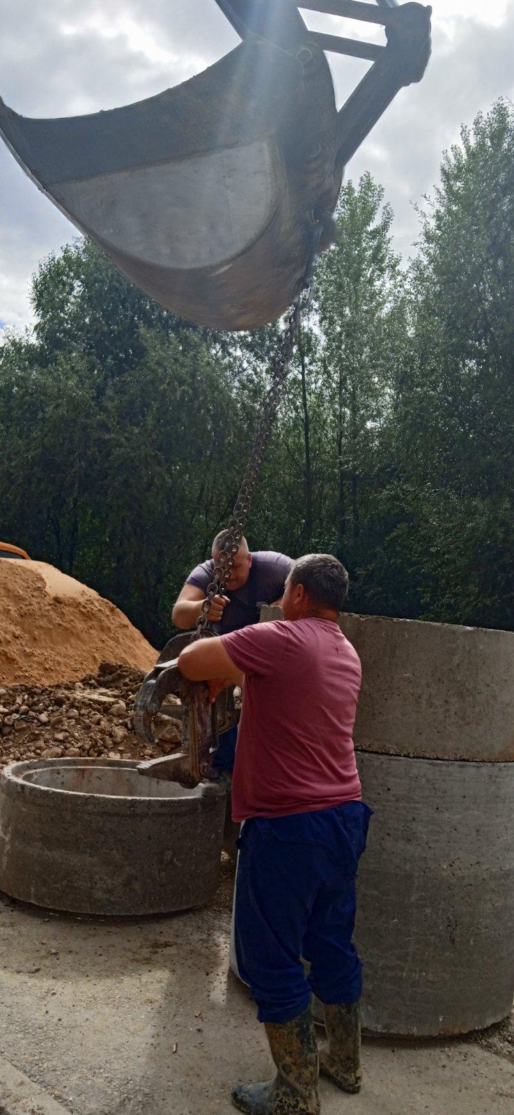 Služba održavanja kanalizacione mreže i objekata: RADOVI NA KANALIZACIONOJ MREŽI