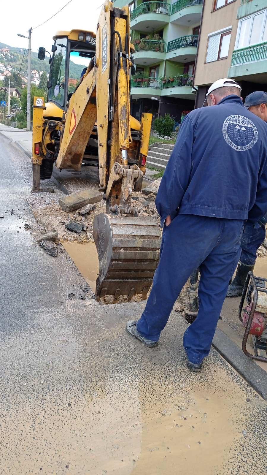Služba za održavanje vodovodne mreže i objekata:  RADOVI NA VODOVODNOJ MREŽI