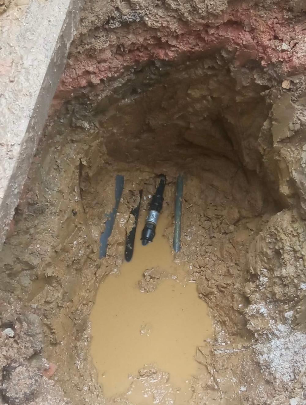 Služba za održavanje vodovodne mreže i objekata:  RADOVI NA VODOVODNOJ MREŽI