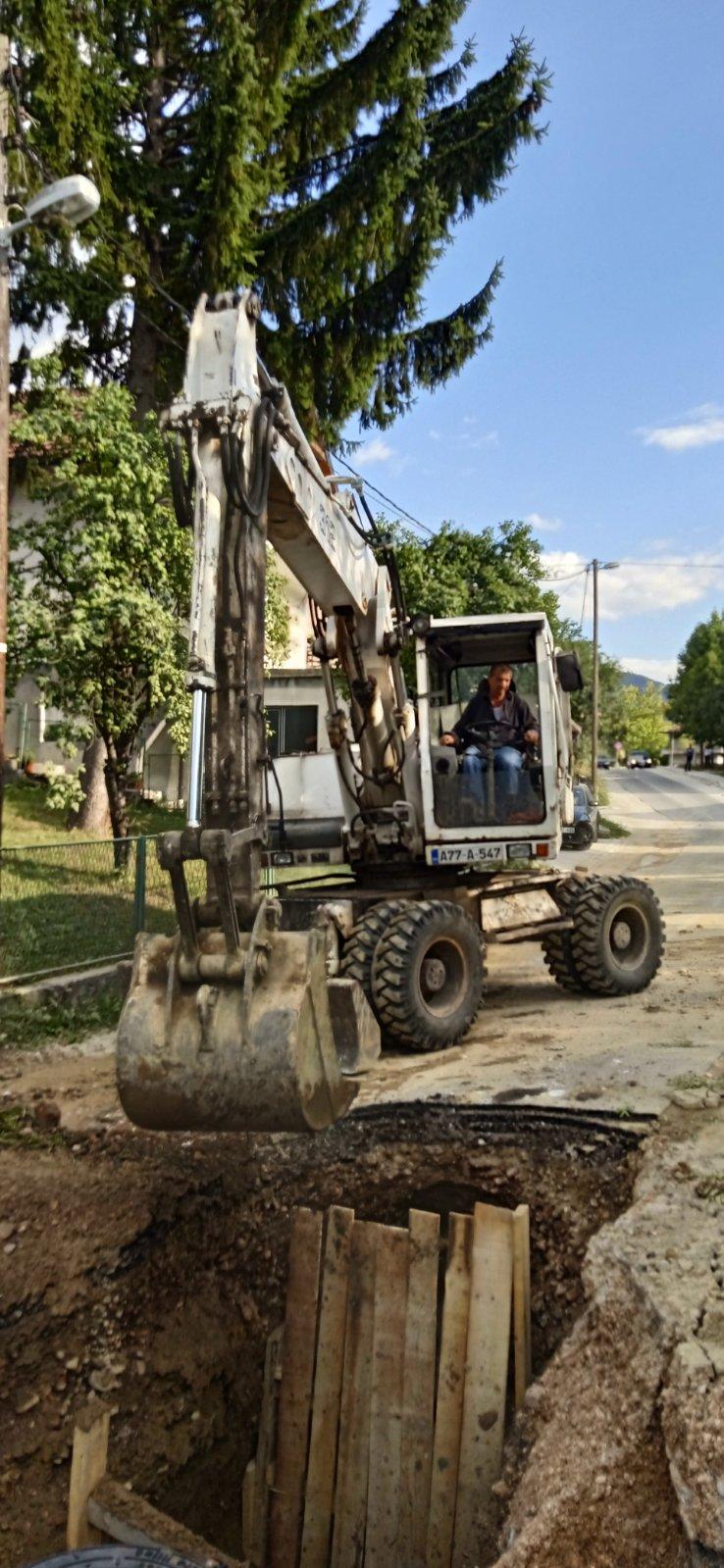 Služba održavanja kanalizacione mreže i objekata: RADOVI NA KANALIZACIONOJ MREŽI