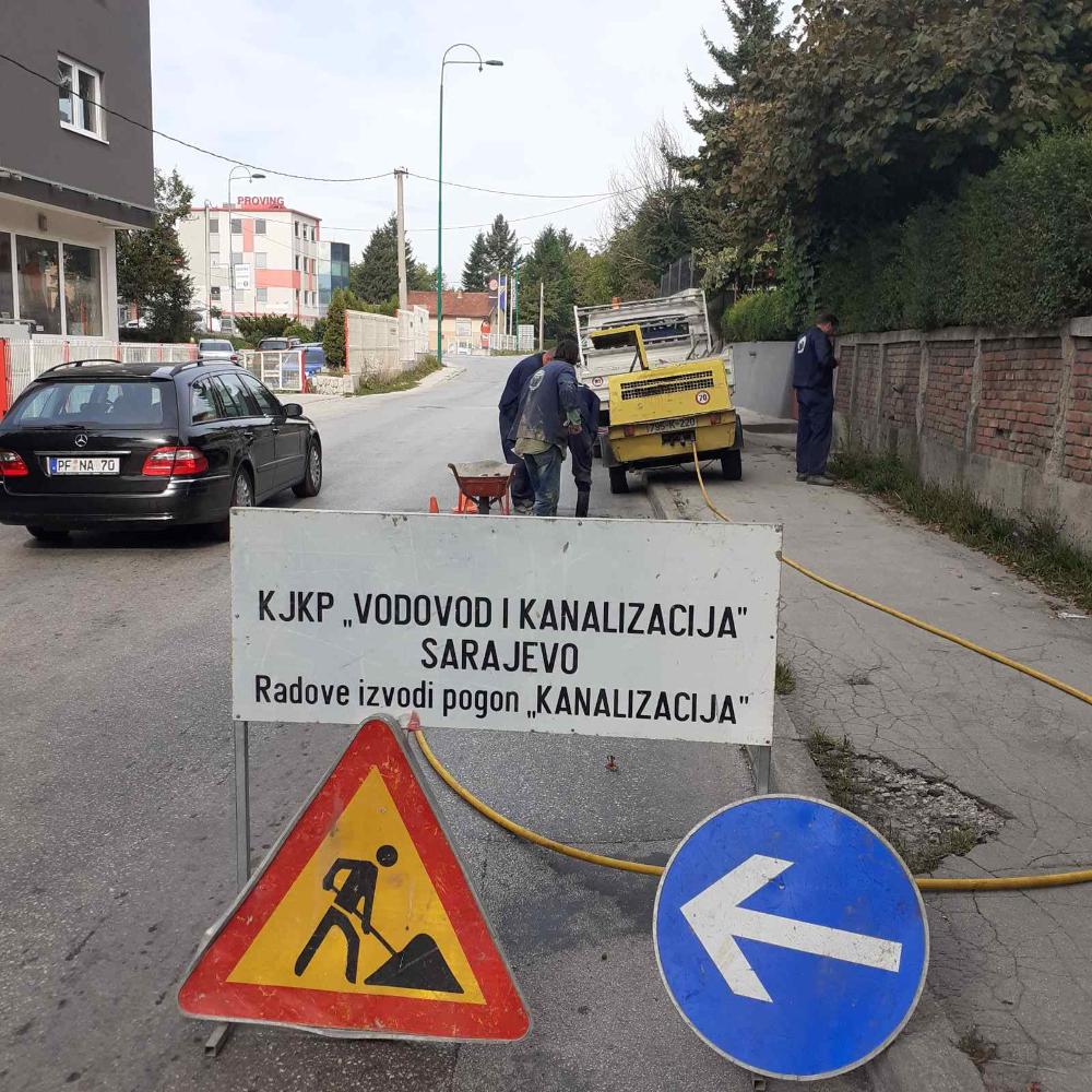 Služba održavanja kanalizacione mreže i objekata: RADOVI NA KANALIZACIONOJ MREŽI