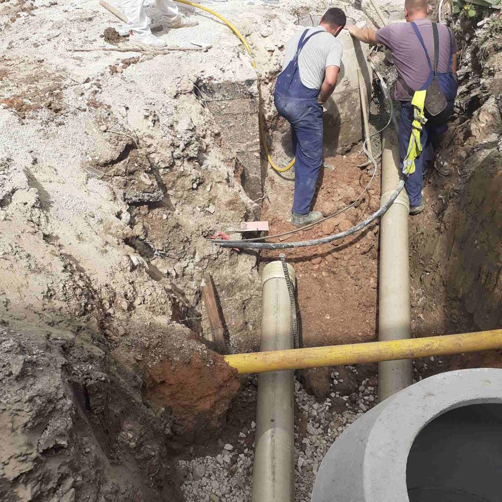 Služba održavanja kanalizacione mreže i objekata: RADOVI NA KANALIZACIONOJ MREŽI