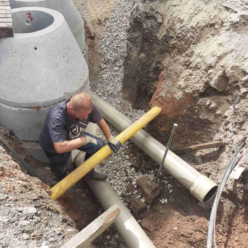 Služba održavanja kanalizacione mreže i objekata: RADOVI NA KANALIZACIONOJ MREŽI