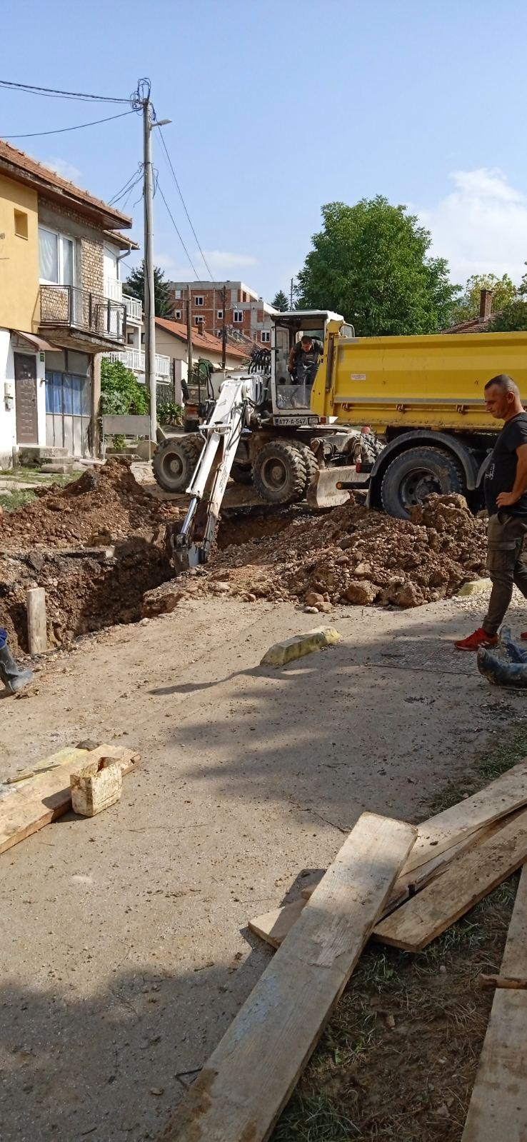 Služba održavanja kanalizacione mreže i objekata: RADOVI NA REKONSTRUKCIJI SEPARATNOG KANALA