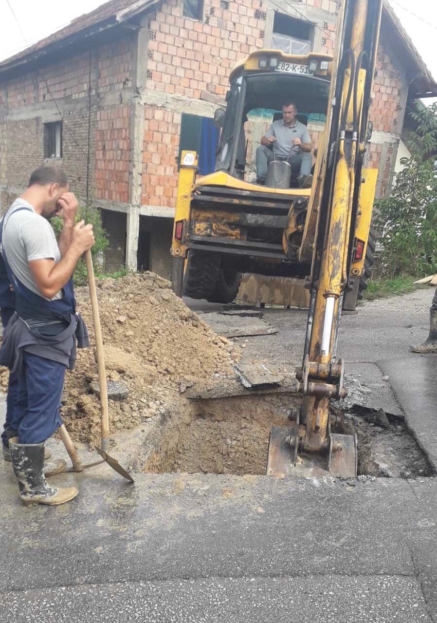 Služba za održavanje vodovodne mreže i objekata:  RADOVI NA VODOVODNOJ MREŽI