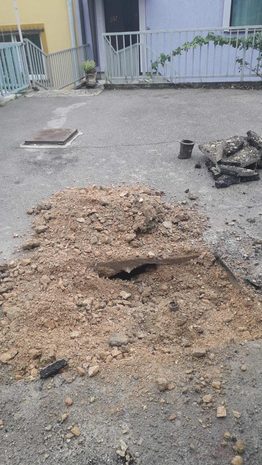 Služba za održavanje vodovodne mreže i objekata:  RADOVI NA VODOVODNOJ MREŽI