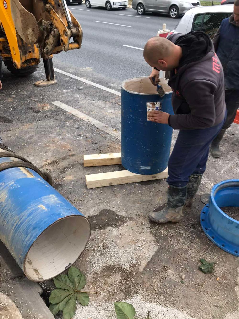 U toku su:  RADOVI NA UVEZIVANJU DIJELA REKONSTRUISANOG CJEVOVODA