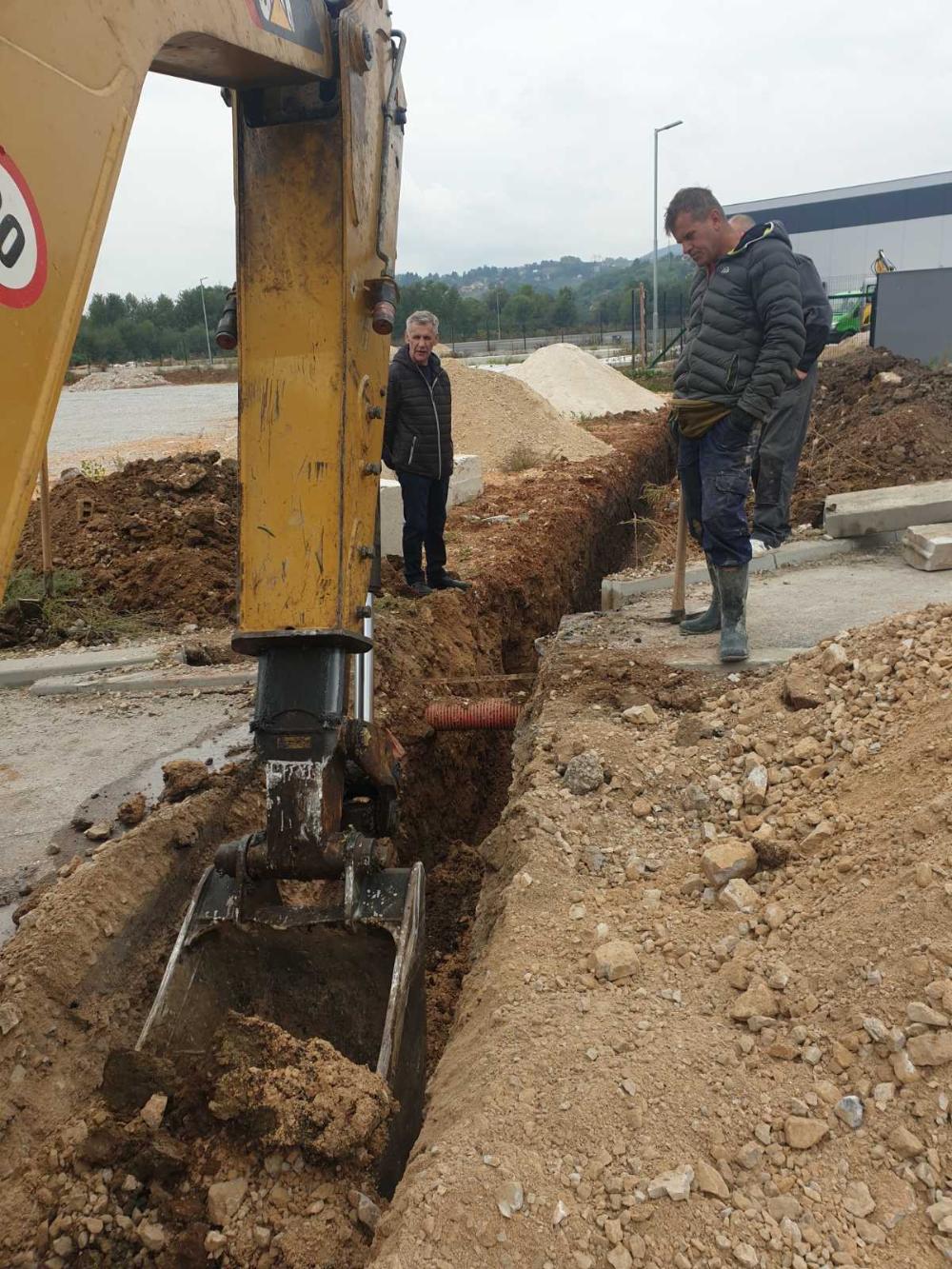 Služba za održavanje vodovodne mreže i objekata:  RADOVI NA VODOVODNOJ MREŽI