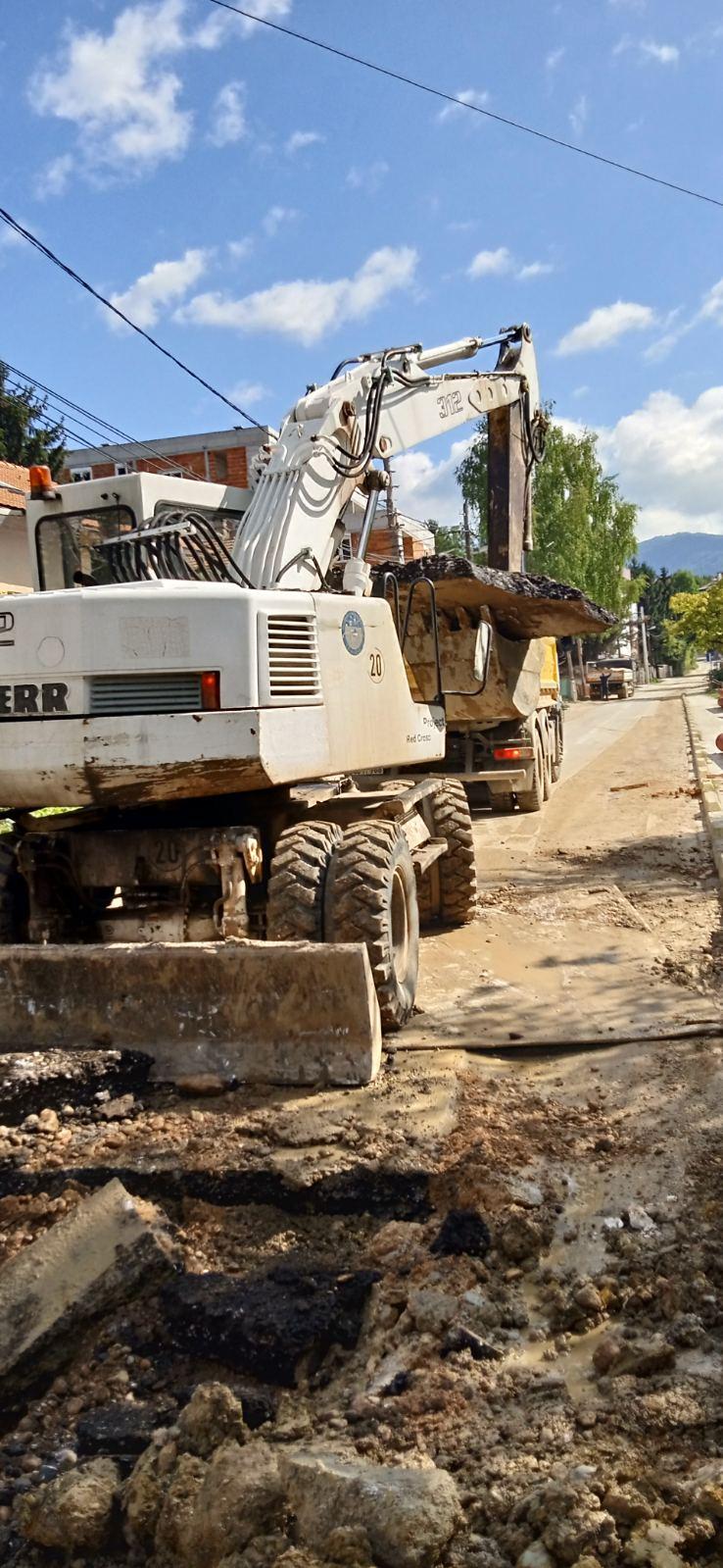 Služba održavanja kanalizacione mreže i objekata: RADOVI NA KANALIZACIONOJ MREŽI
