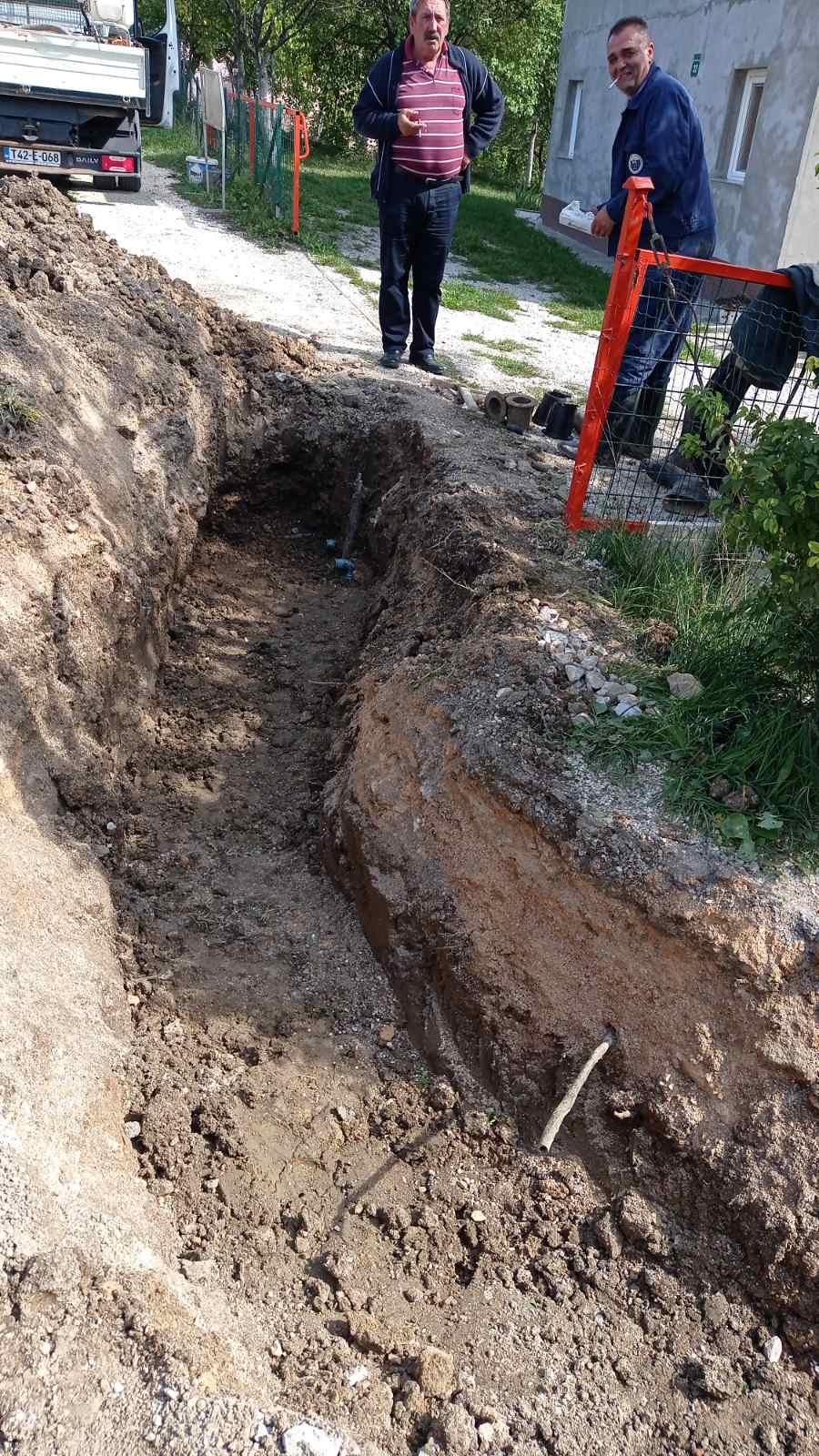 Služba za održavanje vodovodne mreže i objekata:  RADOVI NA VODOVODNOJ MREŽI