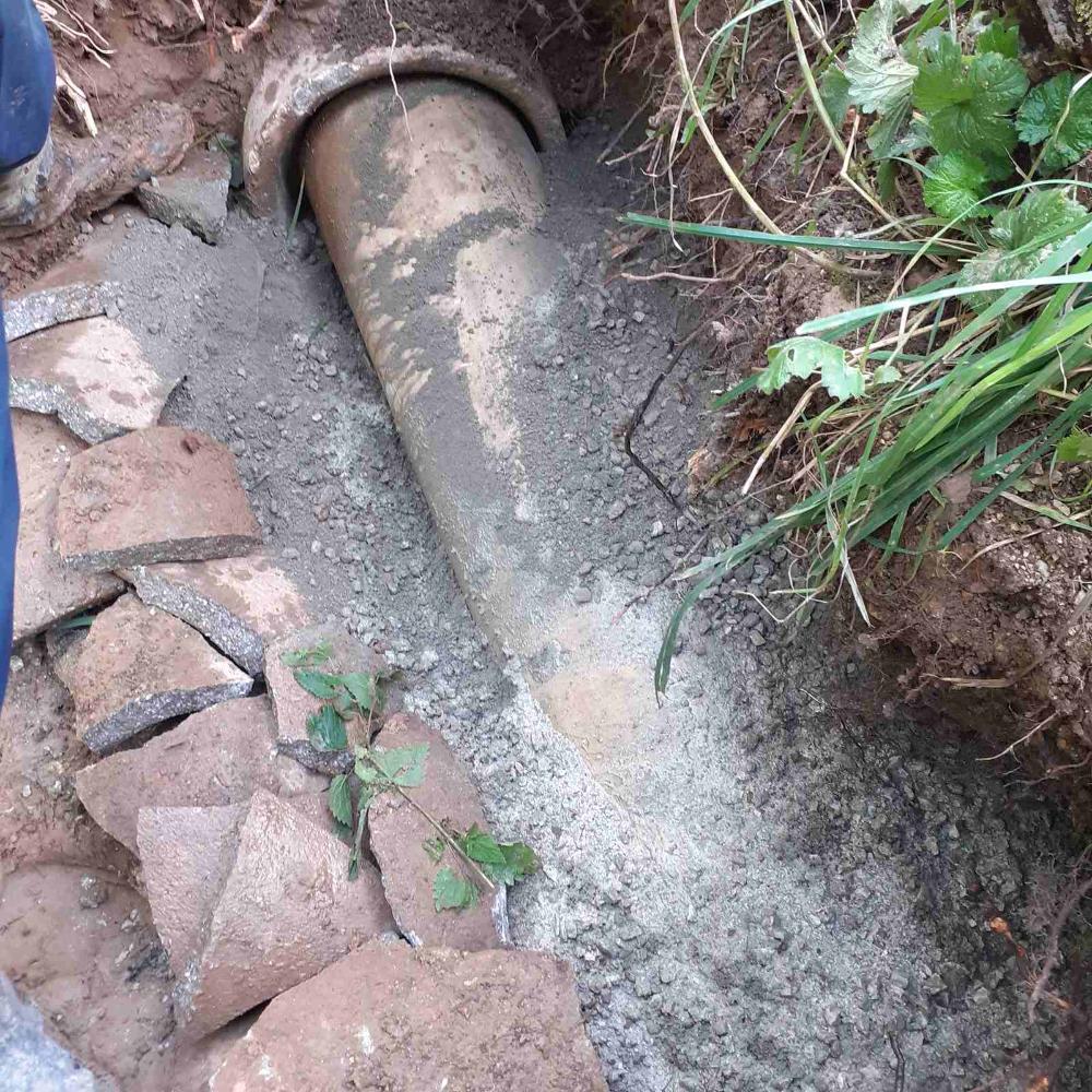 Služba održavanja kanalizacione mreže i objekata: RADOVI NA KANALIZACIONOJ MREŽI