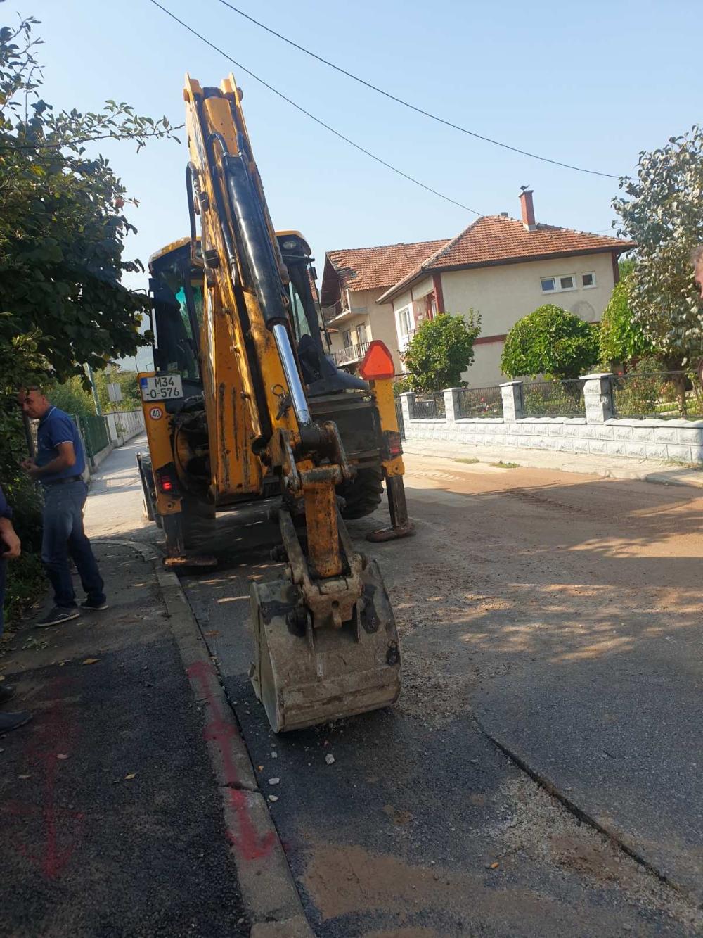 Služba za održavanje vodovodne mreže i objekata:  RADOVI NA VODOVODNOJ MREŽI