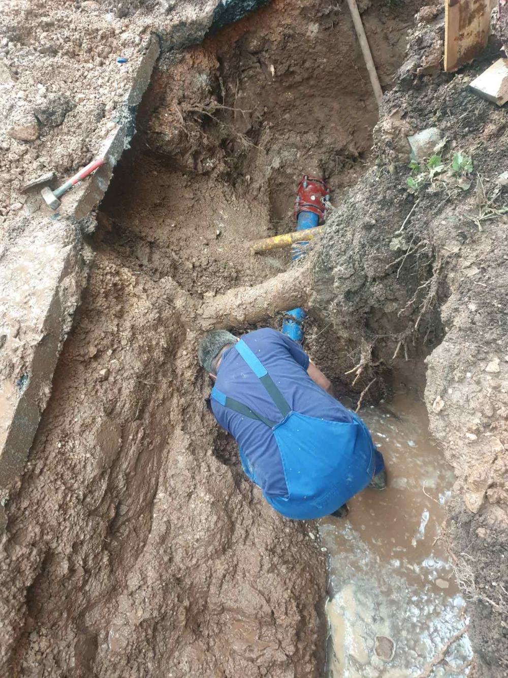 Služba za održavanje vodovodne mreže i objekata:  RADOVI NA VODOVODNOJ MREŽI