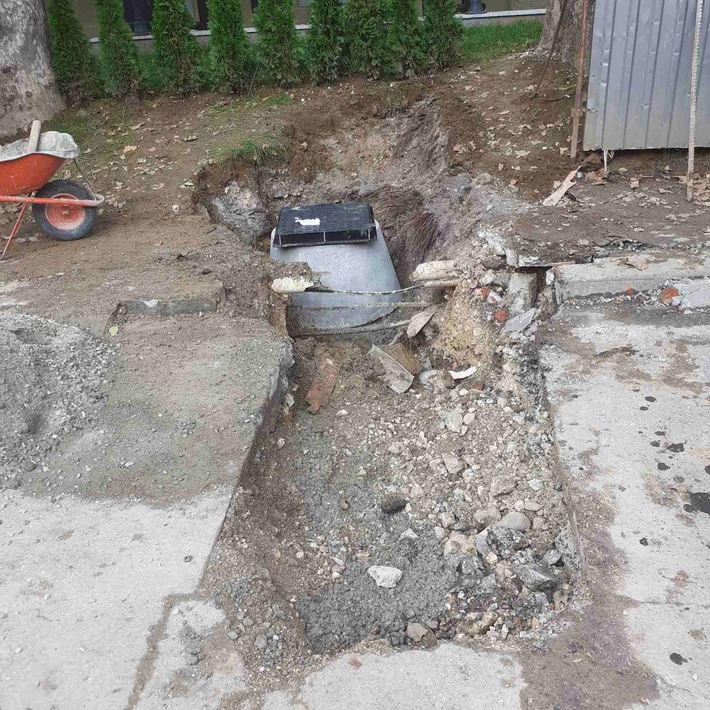 Služba održavanja kanalizacione mreže i objekata: RADOVI NA KANALIZACIONOJ MREŽI