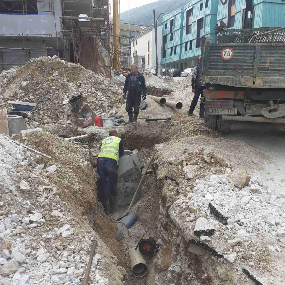 Služba održavanja kanalizacione mreže i objekata: RADOVI NA KANALIZACIONOJ MREŽI