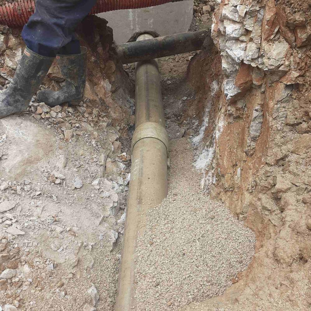Služba održavanja kanalizacione mreže i objekata: RADOVI NA KANALIZACIONOJ MREŽI