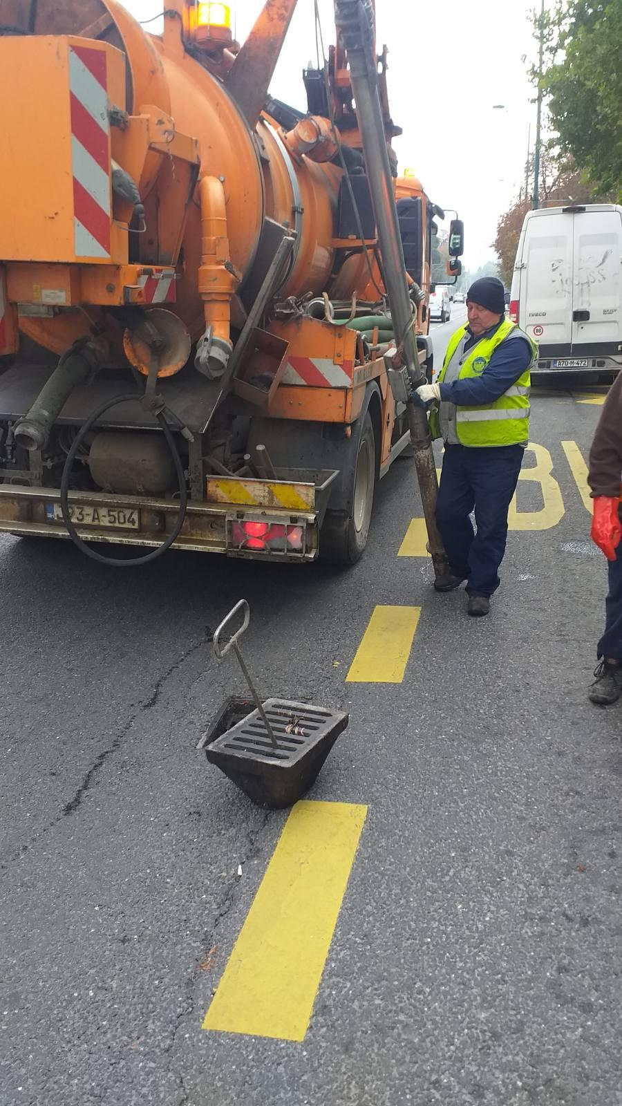 Služba održavanja kanalizacione mreže i objekata: RADOVI NA KANALIZACIONOJ MREŽI