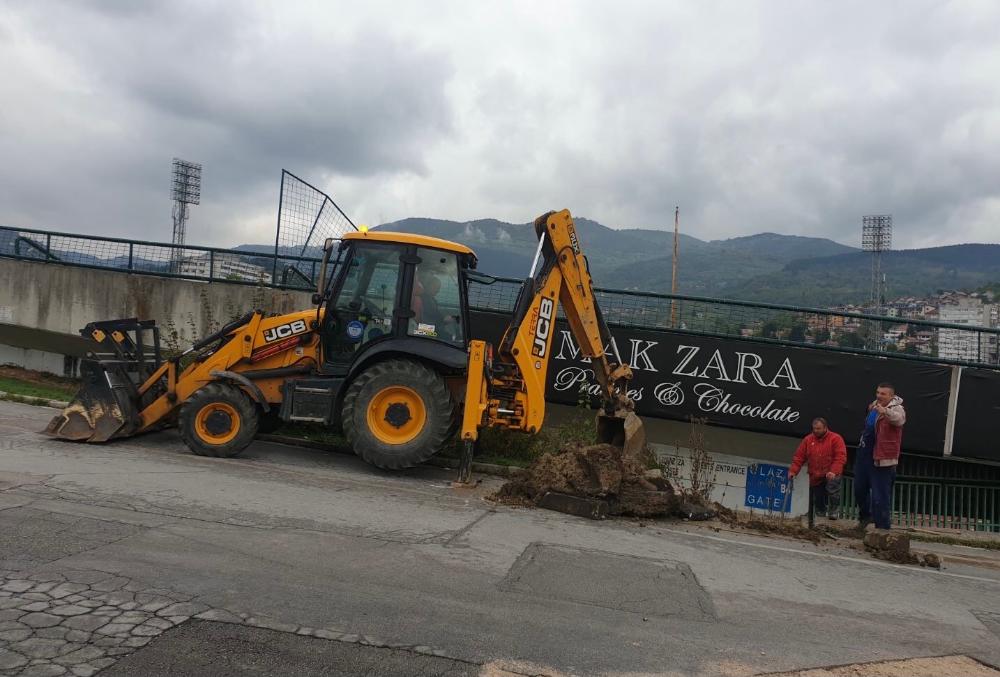 Služba za održavanje vodovodne mreže i objekata:  RADOVI NA VODOVODNOJ MREŽI