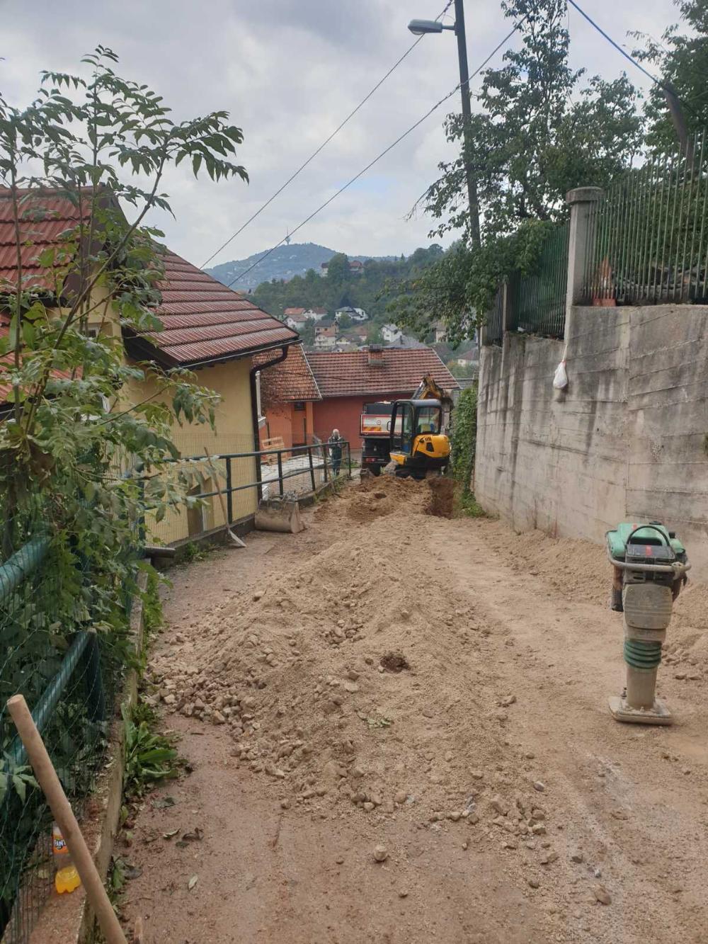 Služba za održavanje vodovodne mreže i objekata:  RADOVI NA VODOVODNOJ MREŽI