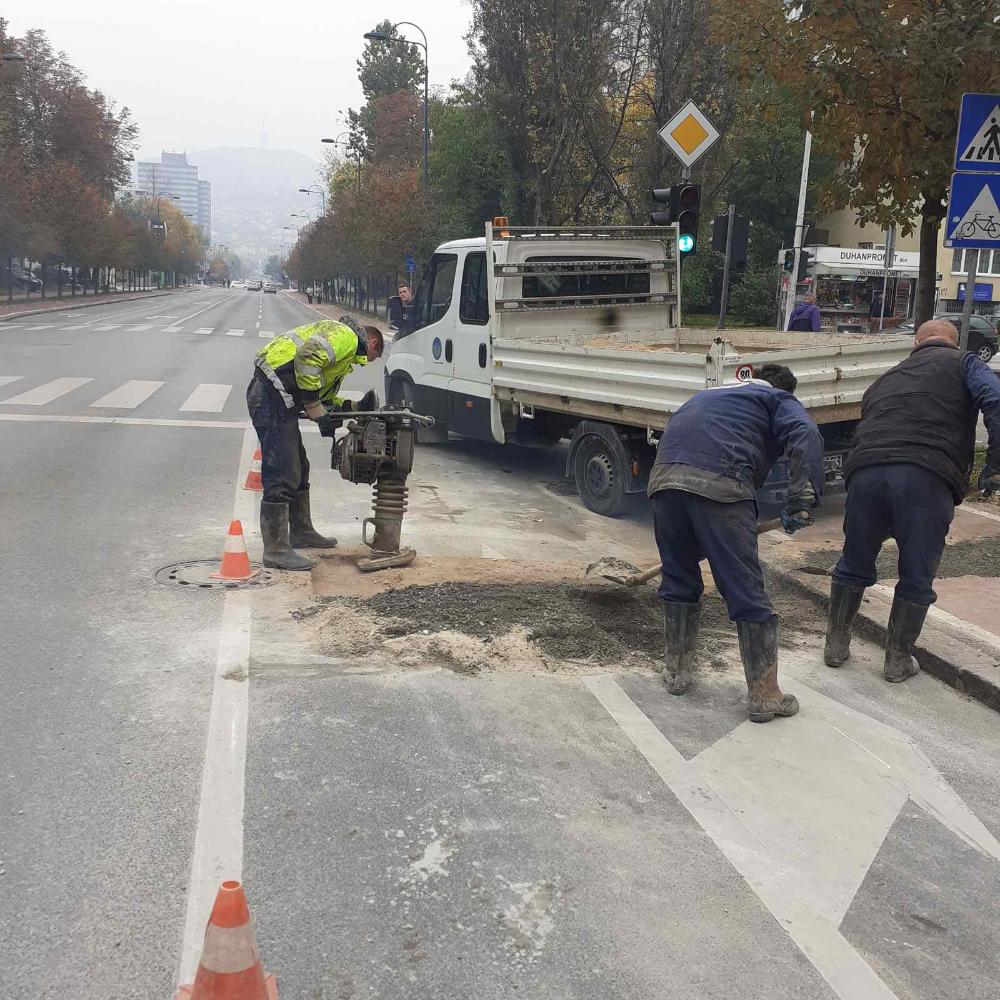 Služba održavanja kanalizacione mreže i objekata: RADOVI NA KANALIZACIONOJ MREŽI