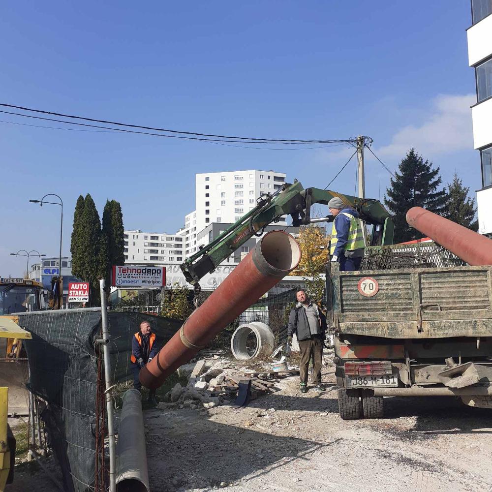 Služba održavanja kanalizacione mreže i objekata: RADOVI NA KANALIZACIONOJ MREŽI