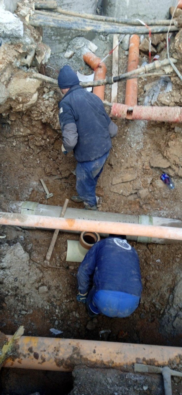 Služba održavanja kanalizacione mreže i objekata: RADOVI NA IZRADI I MONTAŽI SEPARATNIH PRIKLJUČAKA
