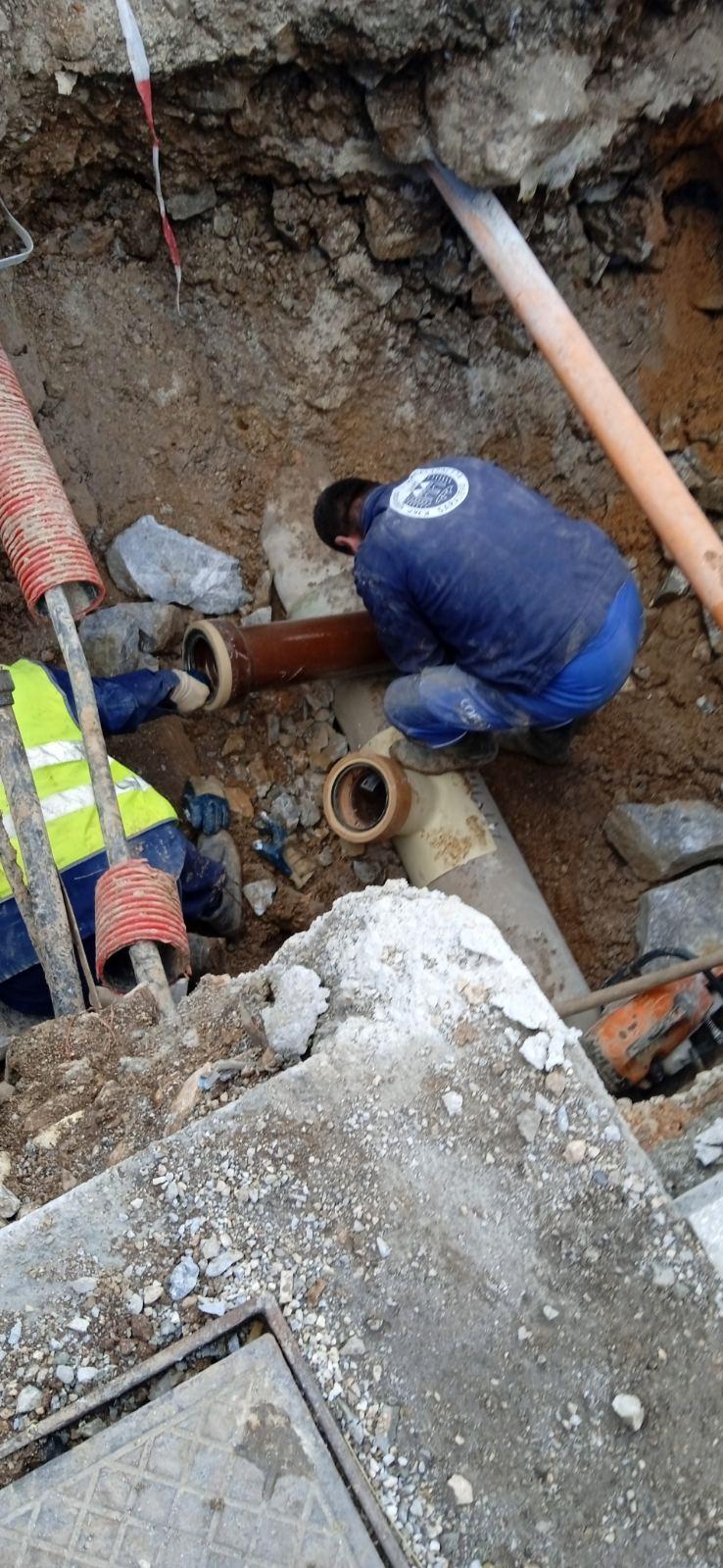 Služba održavanja kanalizacione mreže i objekata: RADOVI NA IZRADI I MONTAŽI SEPARATNIH PRIKLJUČAKA