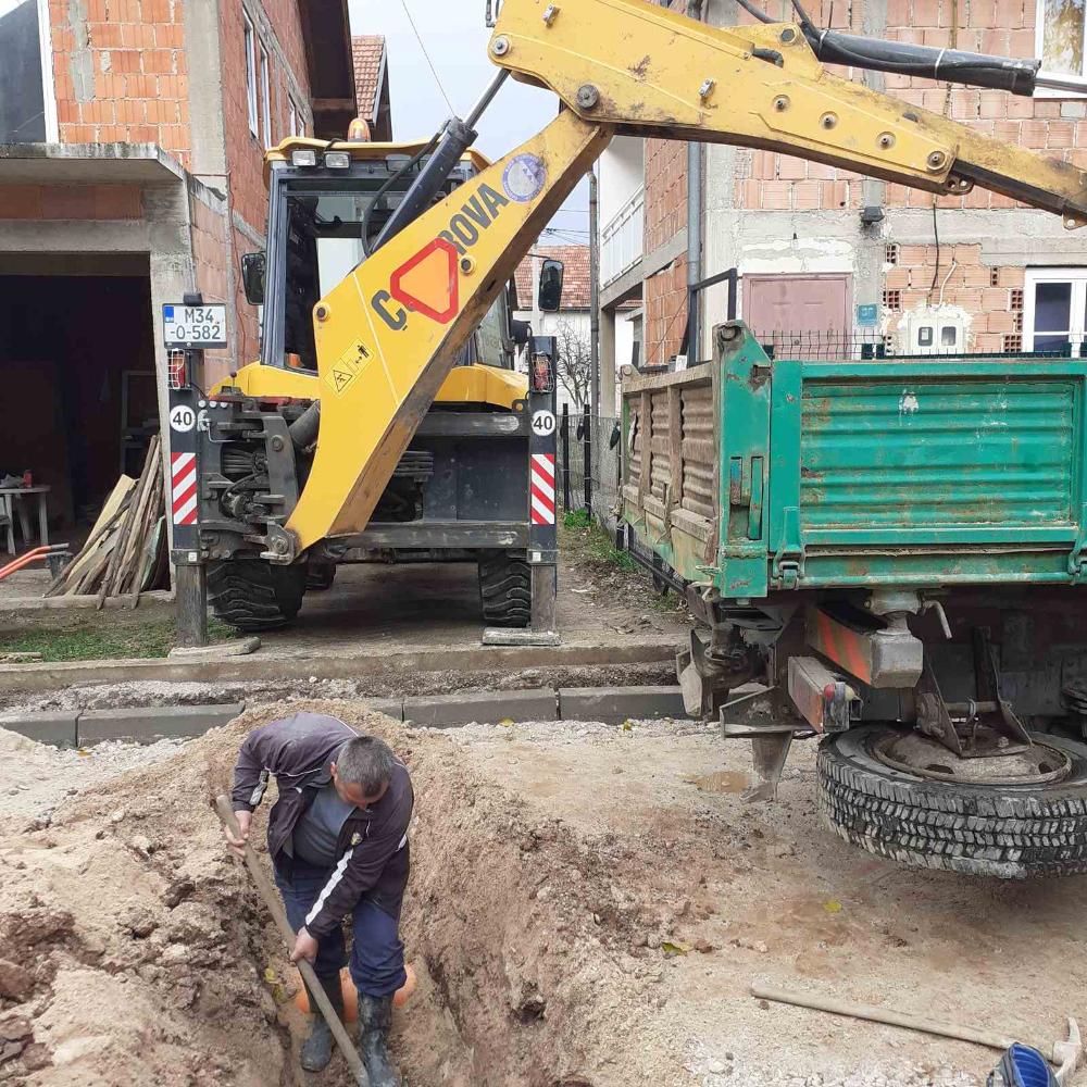 Služba održavanja kanalizacione mreže i objekata: RADOVI NA KANALIZACIONOJ MREŽI