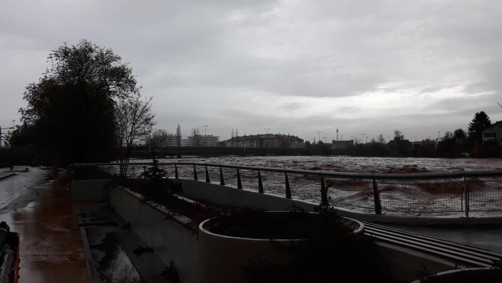Olujno nevrijeme u Sarajevu: PROUZROKOVALO MNOGOBROJNE PROBLEME 